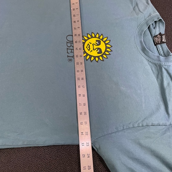 OBEY blue graphic tee w/ yellow sun sz L - Picture 7 of 12